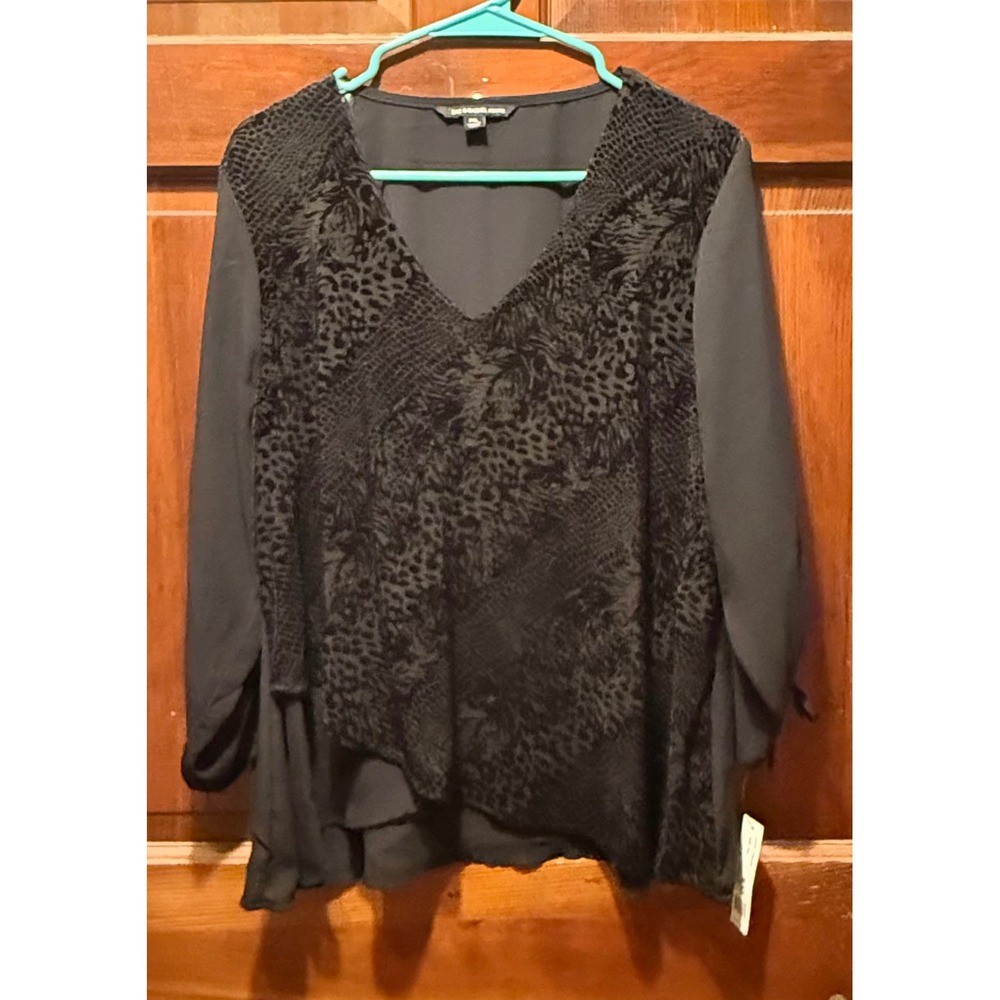 Zac & Rachel Petite Black V-Neck Mixed Media Burnout Velvet Blouse PXL NWT